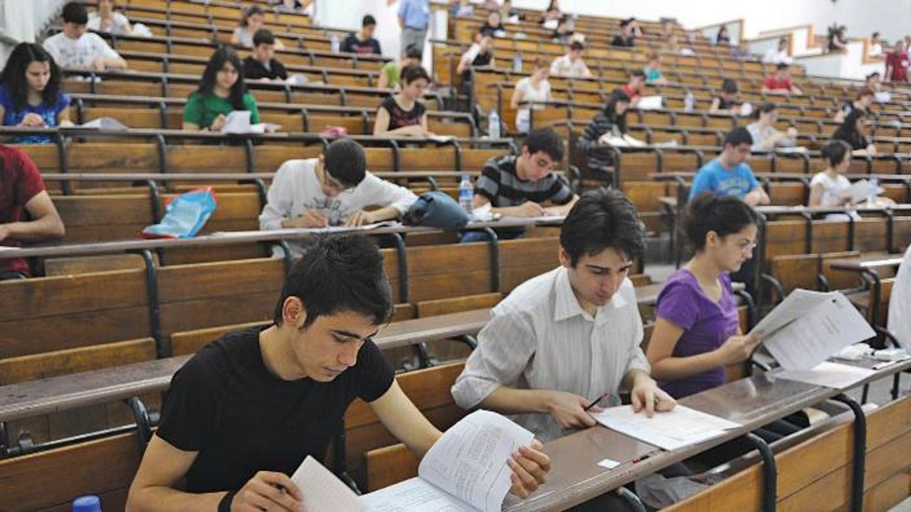 2025-YDS/İngilizce sınavı saat kaçta başlayıp kaçta bitecek? 2025-YDS/İngilizce sınavı saat kaçta başlayıp kaçta bitecek?