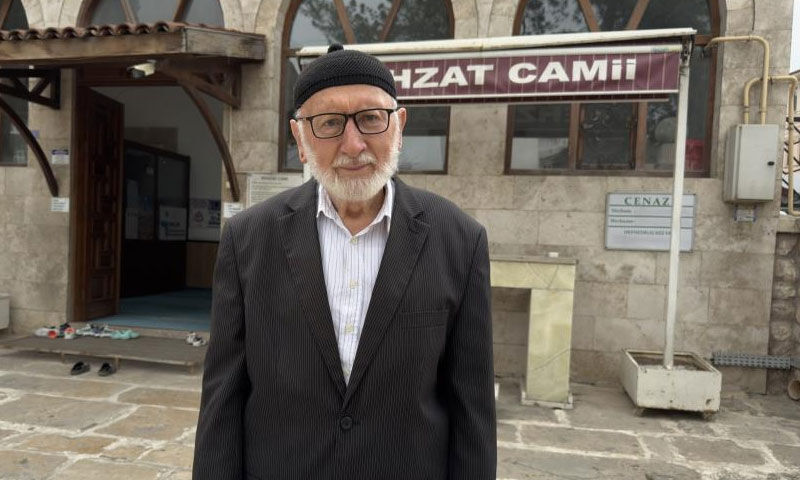 Bravo sana Yavuz dede! Her şey torunları Kur’an Kerim öğrensin diye... - 3. Resim