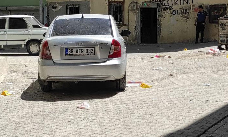 Cuma namazı çıkışı pusu kurdu! Silahla saldırıp kaçtı - 2. Resim