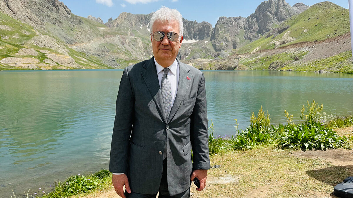 Devlet Tiyatroları'ndan 'Terörsüz Türkiye' ziyareti: Buralarda artık kültür, sanat ve turizm yeşerecek - 1. Resim