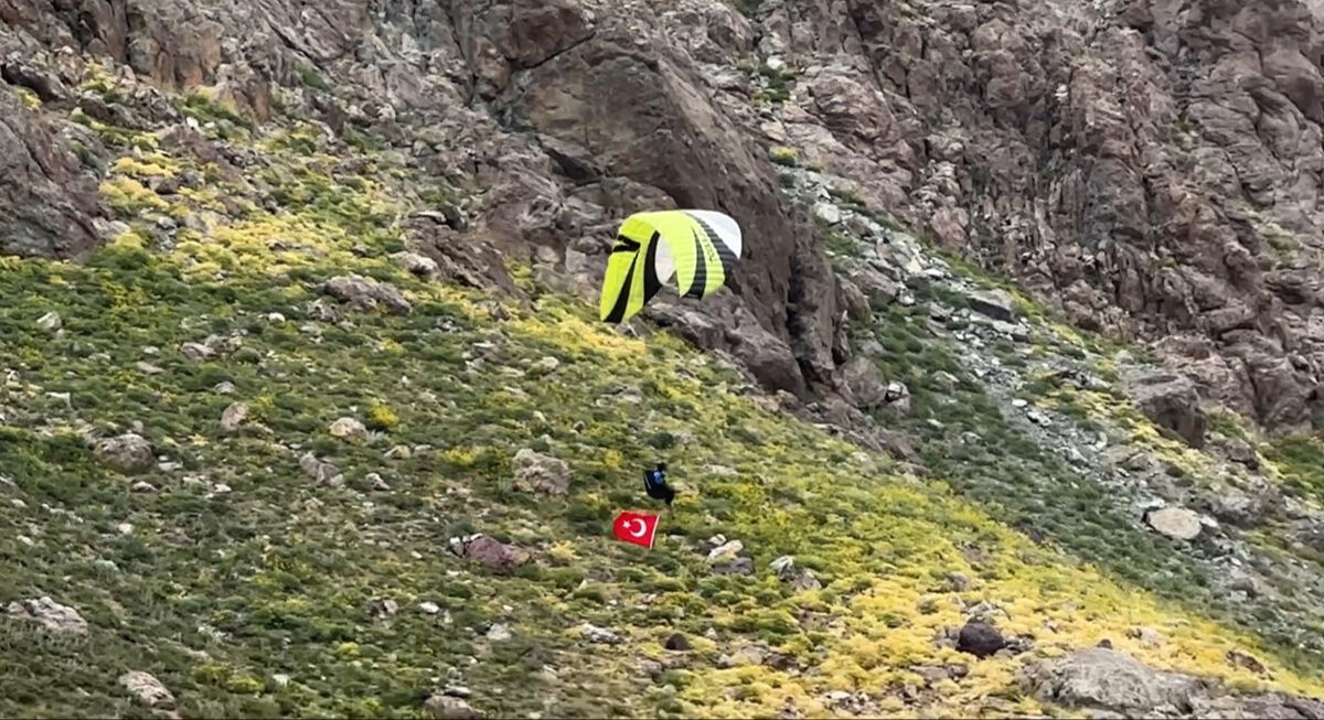 Devlet Tiyatroları'ndan 'Terörsüz Türkiye' ziyareti: Buralarda artık kültür, sanat ve turizm yeşerecek - 5. Resim
