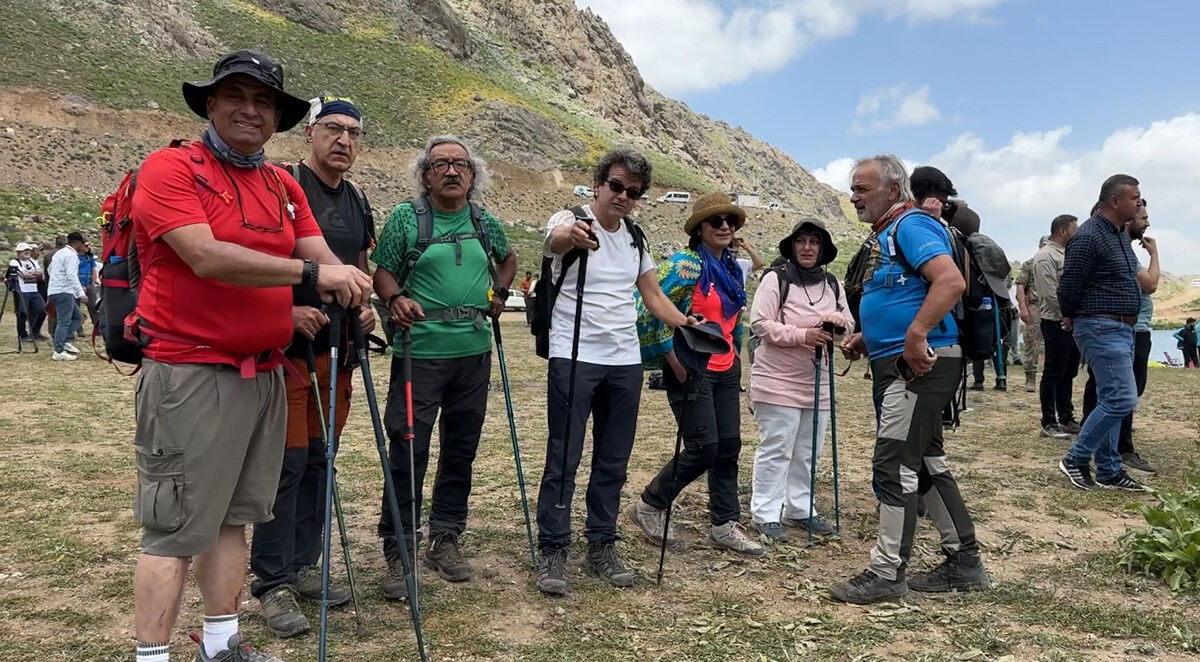Devlet Tiyatroları'ndan 'Terörsüz Türkiye' ziyareti: Buralarda artık kültür, sanat ve turizm yeşerecek - 6. Resim