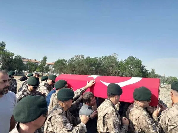 Genç polisin vasiyeti tüm Türkiye’yi ağlattı! Şarkıcı Sinan Akçıl harekete geçti - 3. Resim