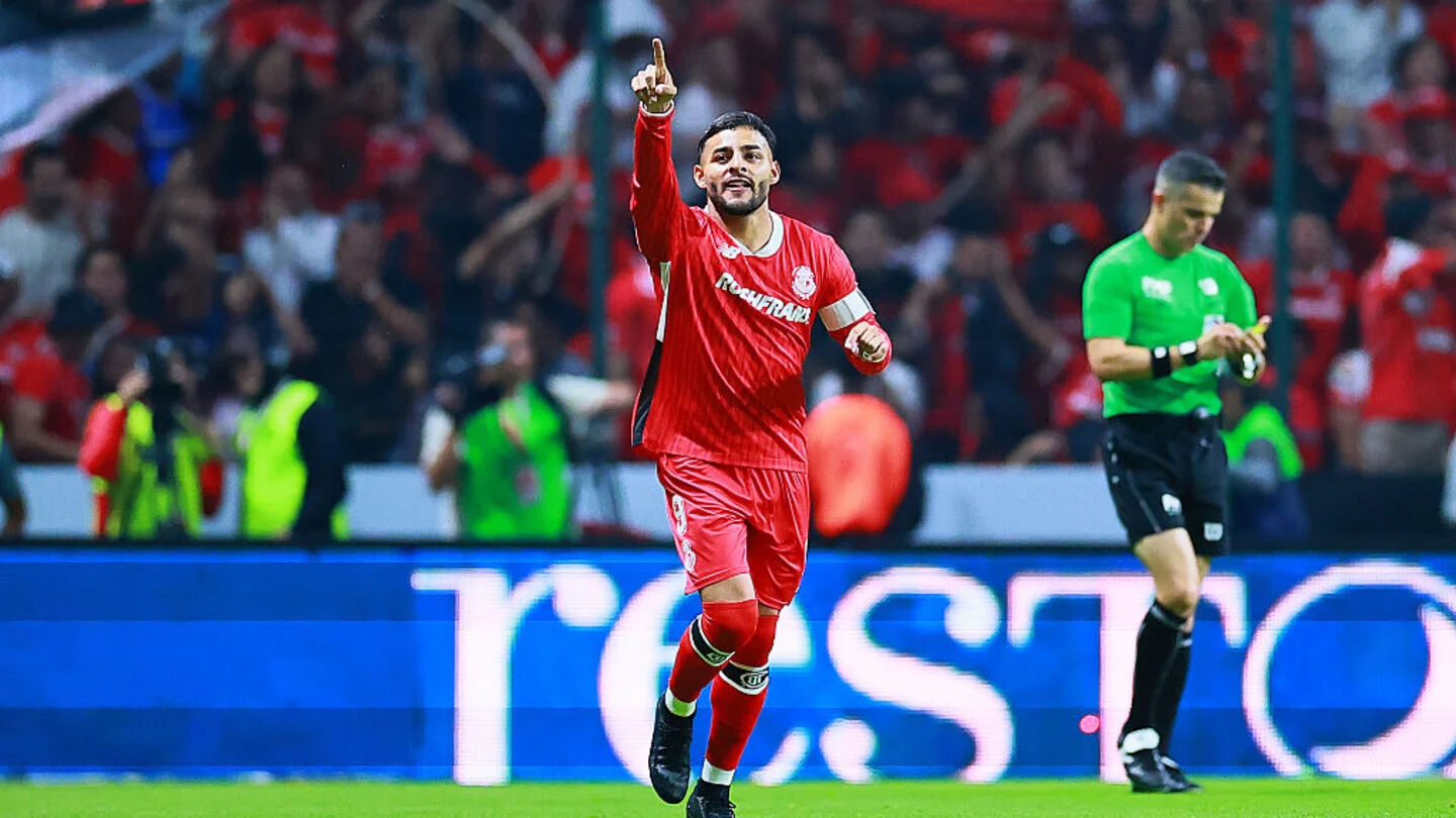 Icardi'nin yanına Meksika'dan yıldız! Cimbom'dan Güney Amerika çıkarması - 3. Resim