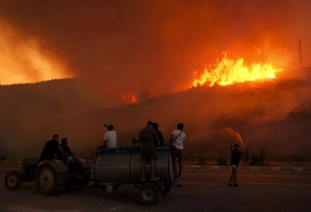 İzmir-Aydın otoyolu kapalı mı, ne zaman açılacak? İzmir yangını için müdahaleler sürüyor! - 2. Resim