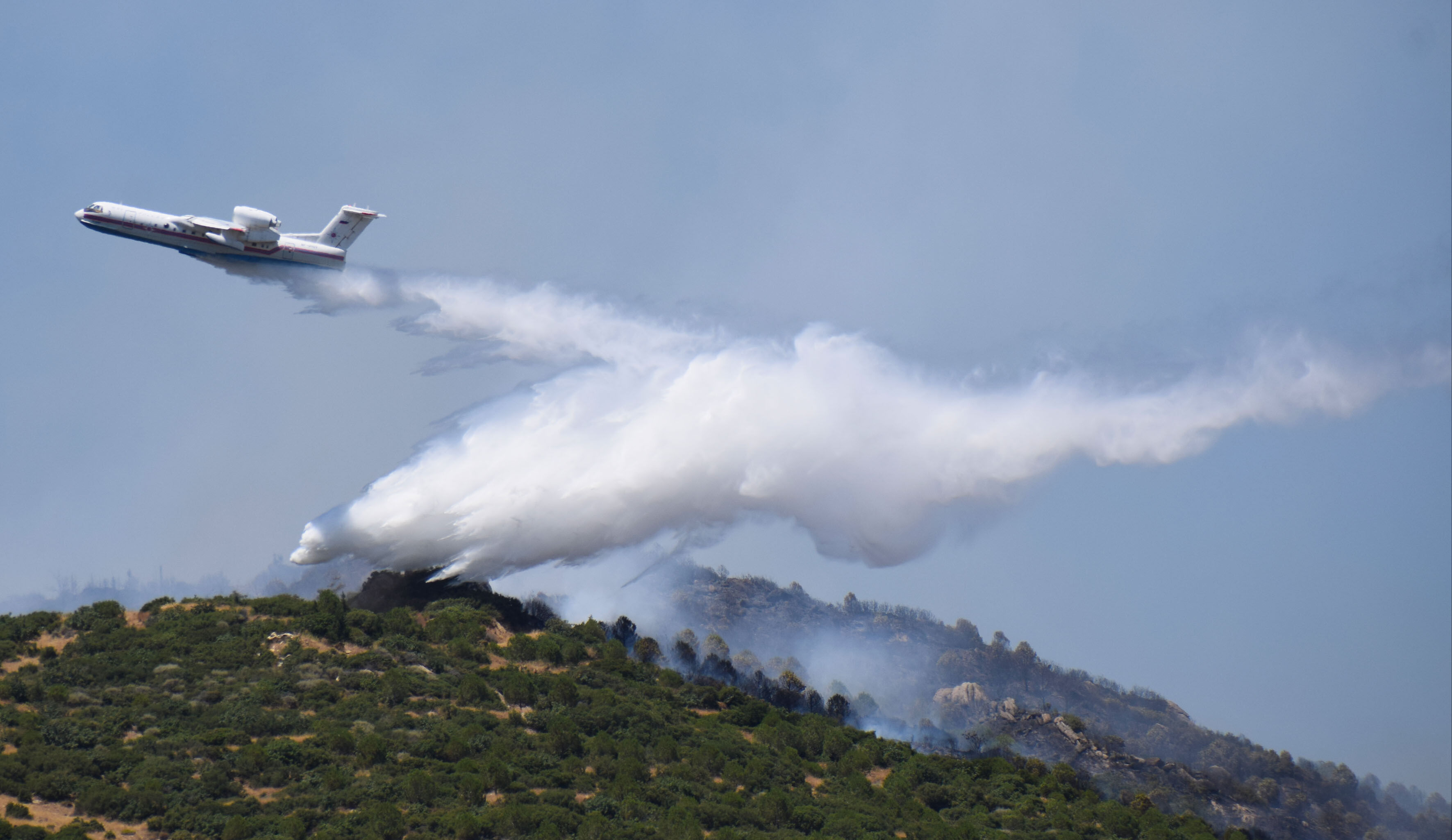 İzmir yangını söndürüldü mü? Orman yangınları son dakika gelişmeleri takip ediliyor! - 1. Resim