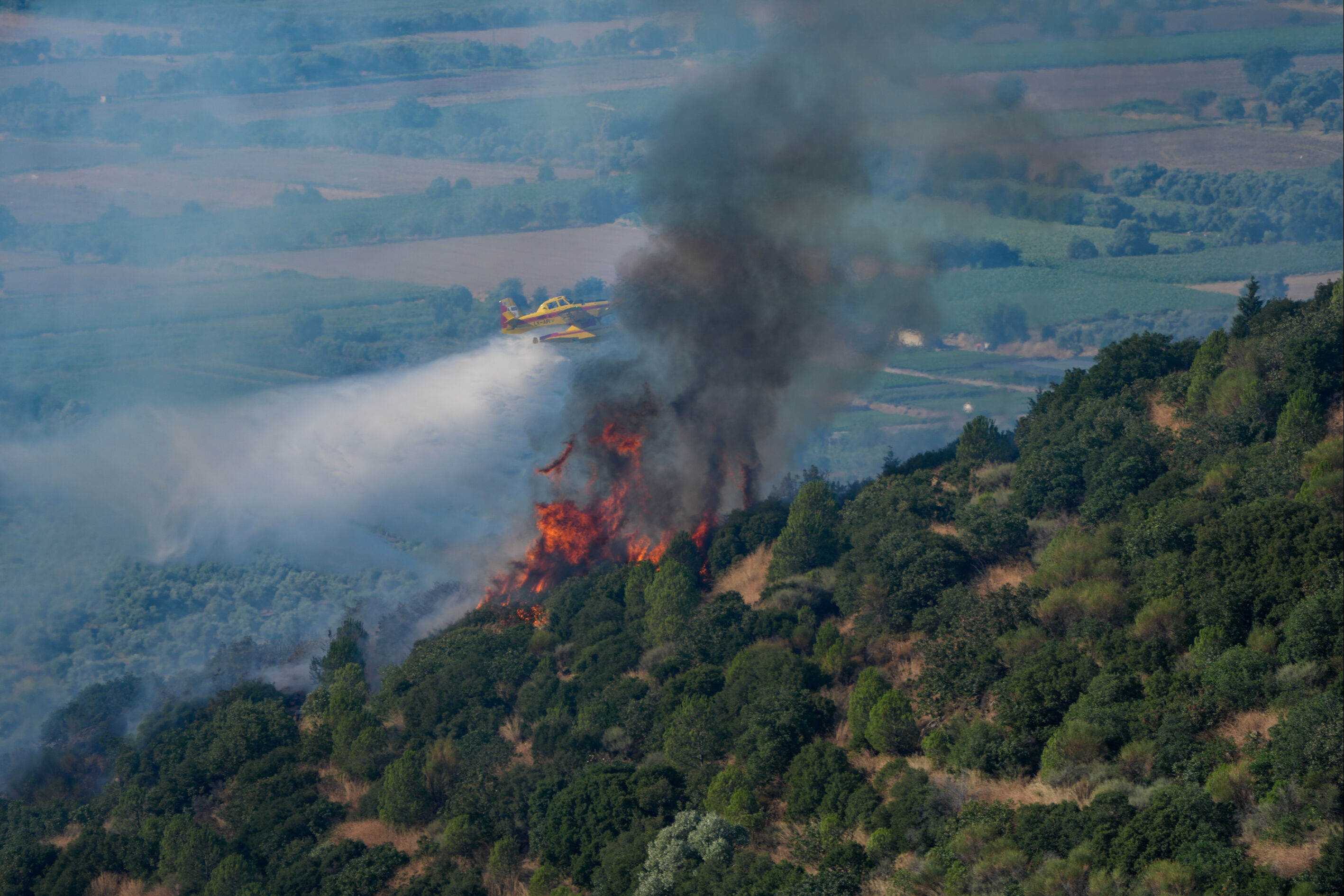 Yangın 3'üncü gününde, alevler yerleşim yerinde: Korku filmi gibi! Ödemiş tarihinin yaşadığı en büyük felaket - 2. Resim