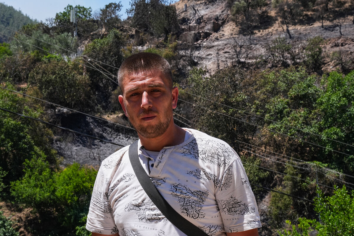 Yürekleri dağlayan manzara! Hayalet köye dönen Tosunlar tanınmaz hale geldi, köylüler zararın bedelini anlattı - 2. Resim