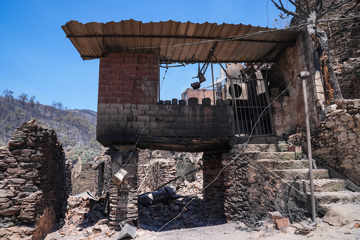 Yürekleri dağlayan manzara! Hayalet köye dönen Tosunlar tanınmaz hale geldi, köylüler zararın bedelini anlattı - 12. Resim