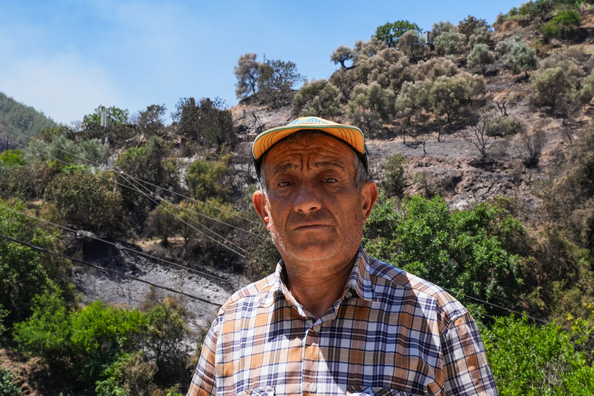 Yürekleri dağlayan manzara! Hayalet köye dönen Tosunlar tanınmaz hale geldi, köylüler zararın bedelini anlattı - 1. Resim