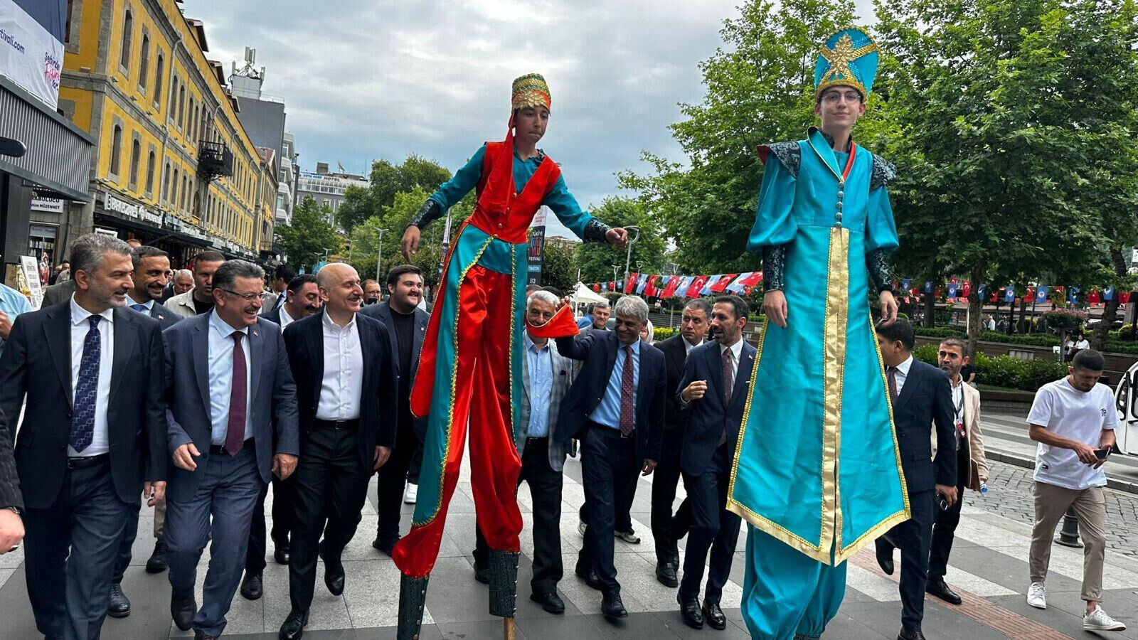 4 bin yıllık şehirde 400 etkinlik başladı! Trabzon Kültür Yolu Festivali ile sanata doyacak - 1. Resim