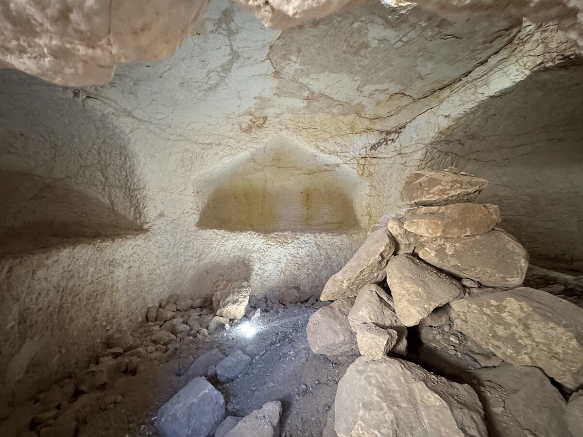 Bulunan yazıt çözülemedi! Urfa'da heyecanlandıran keşif... Kaya mezarı bulundu - 6. Resim