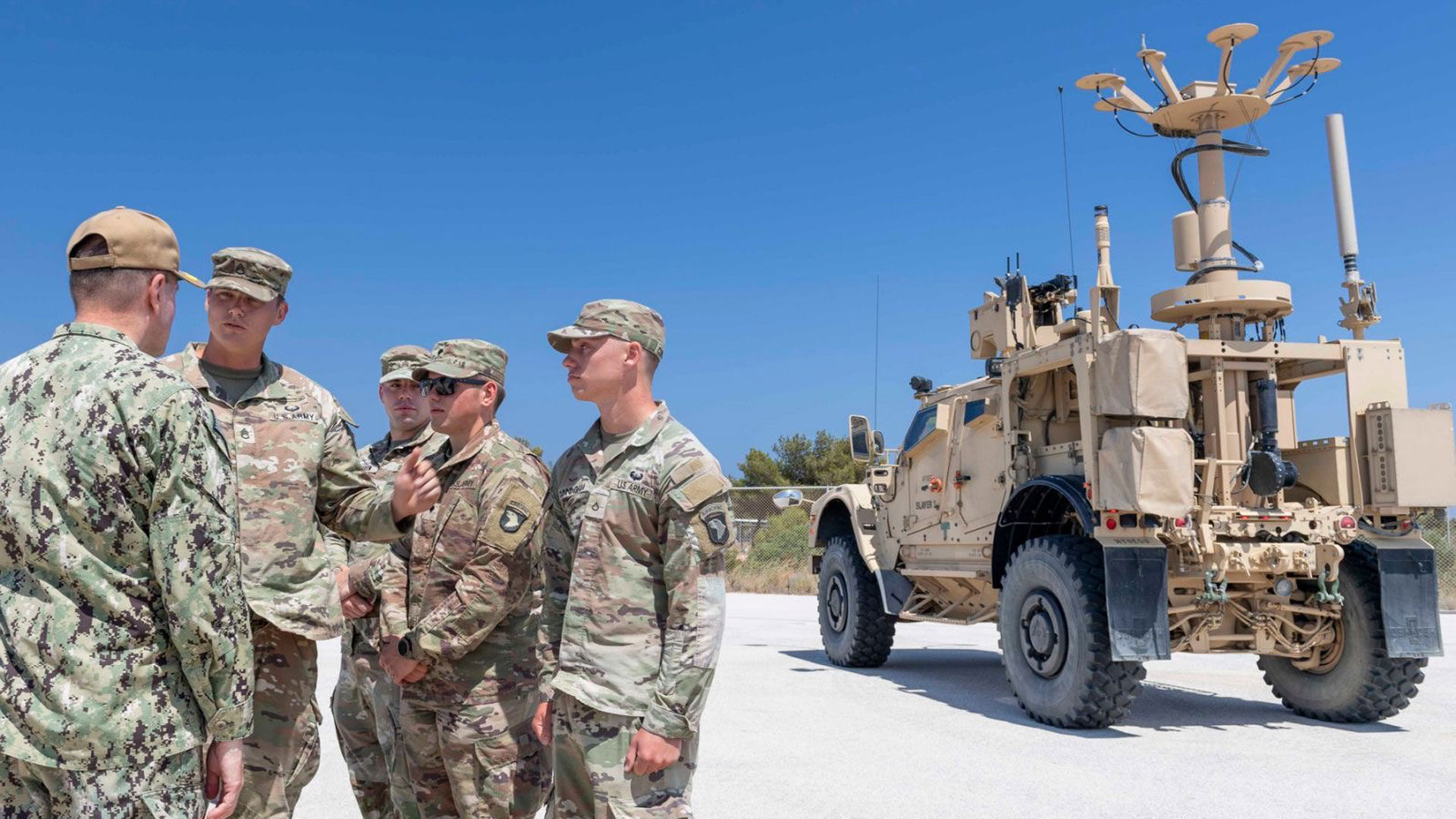 Ege’de tehlikeli oyun: Türkiye’ye karşı Suda’da büyük yığınak! Patriotlar, İHA avcıları ve destroyerler kapıda - 2. Resim