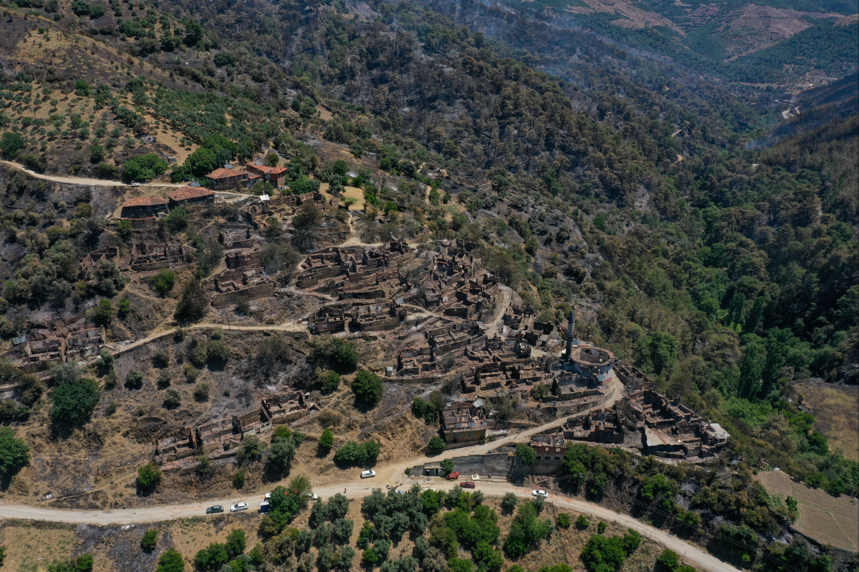 Ödemiş'teki yangından bir acı haber daha... Orman kahramanı Ragıp Şahin hayatını kaybetti - 2. Resim