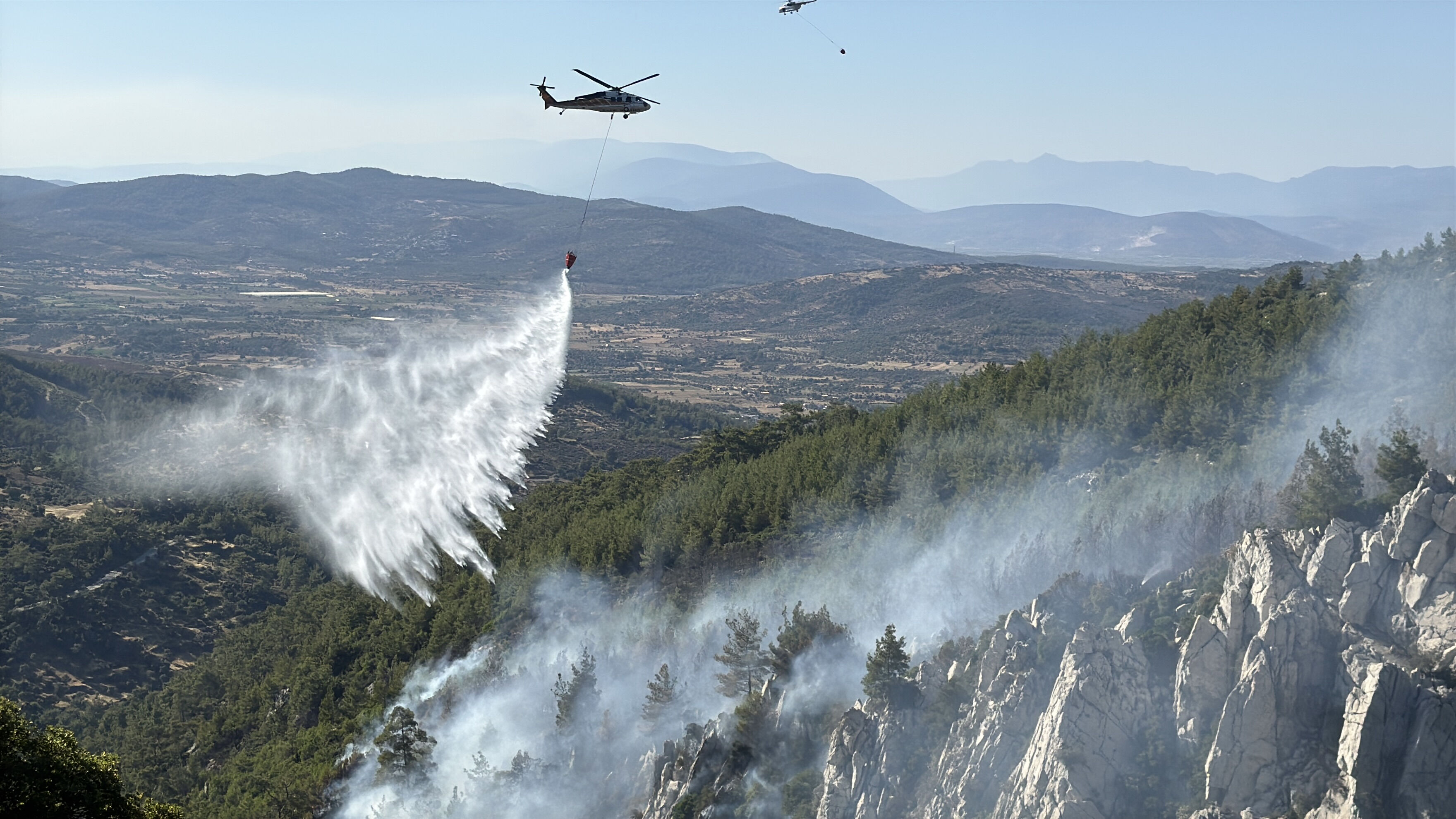 Orman Genel Müdürlüğü açıkladı! Yangınlara karşı kaç uçak ve helikopter görev yapıyor? - 1. Resim