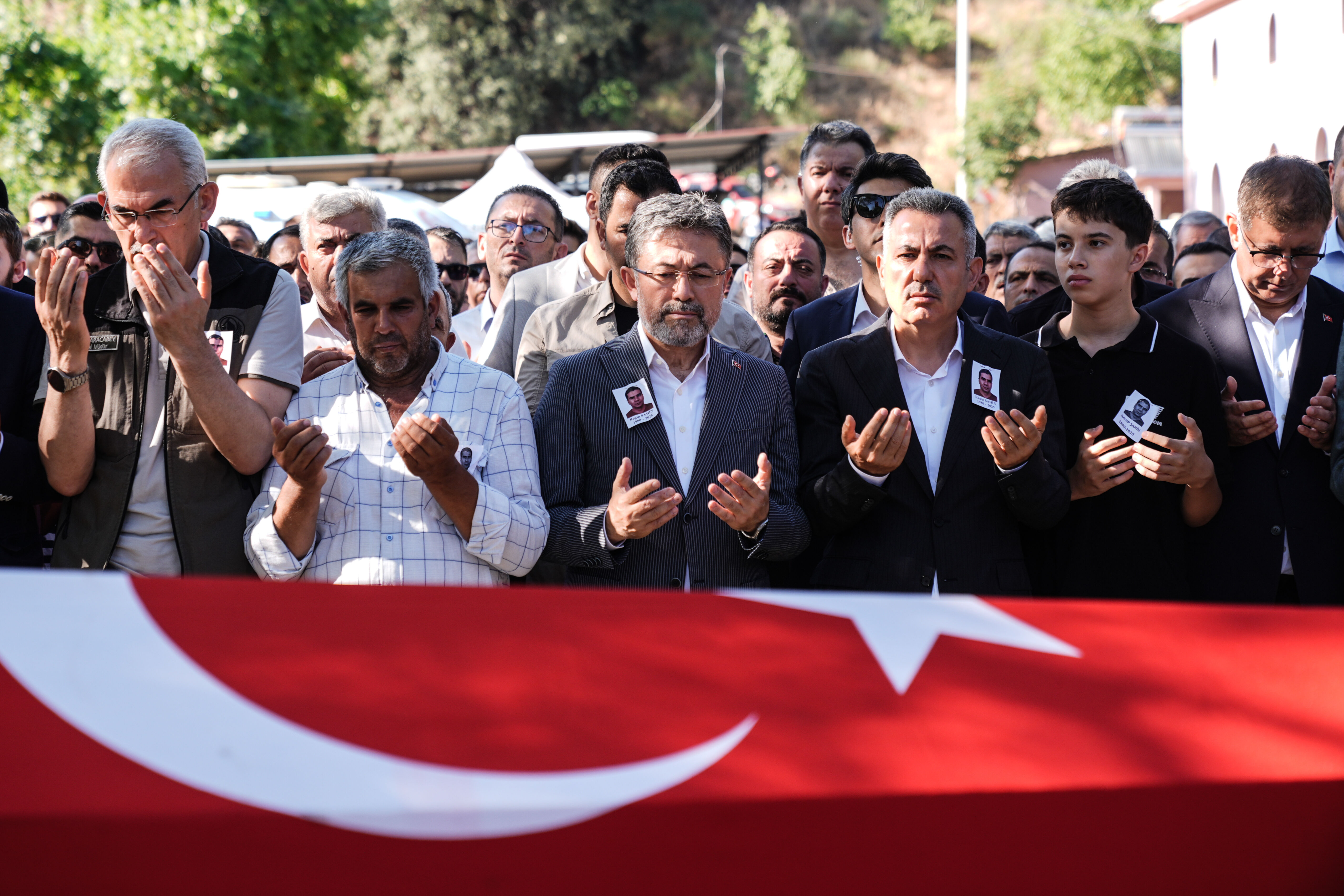 Orman şehidi için son vazife, feryatlar yürekleri dağladı! Yumaklı: 