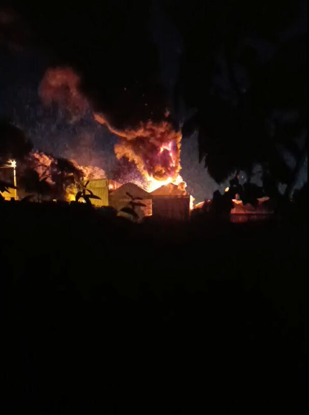 Tarım işletmesinde korkutan yangın! Yalova'da alevler bir anda yükseldi - 2. Resim