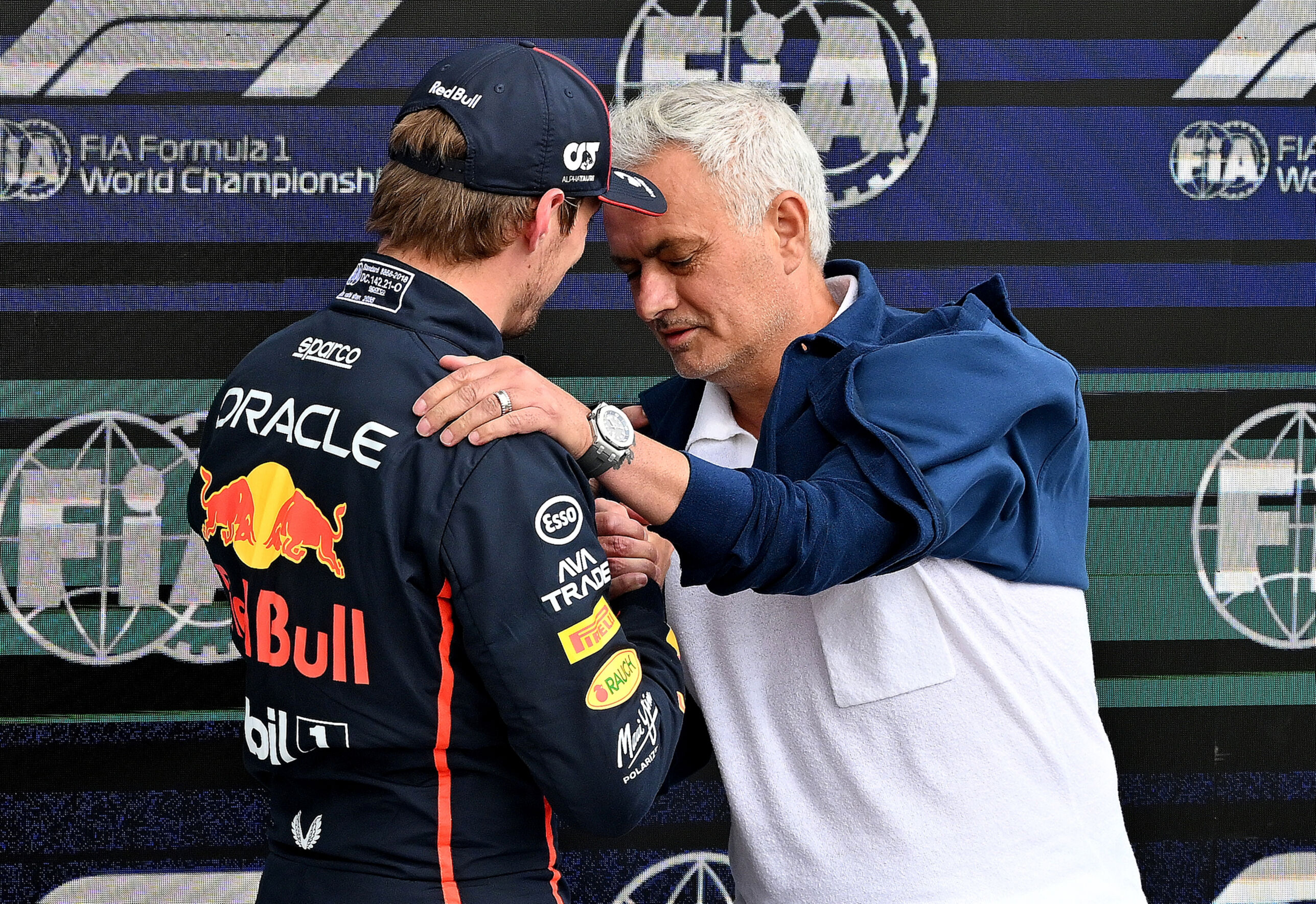 Verstappen, Büyük Britanya'da pole pozisyonunu aldı - 2. Resim