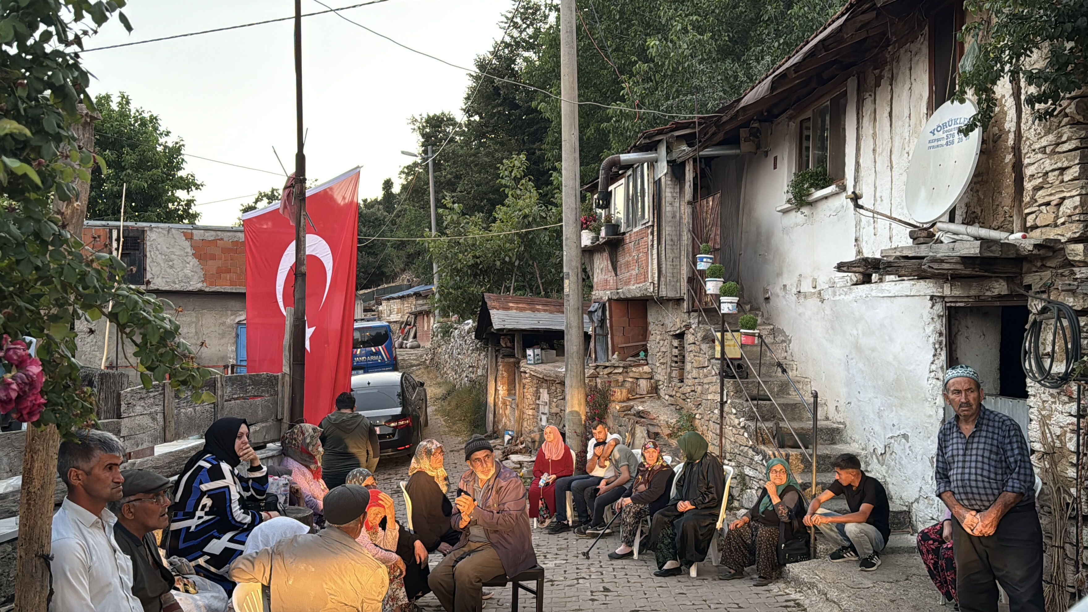 Acı haber memleketlerine ulaştı! 5 kahraman askerin baba ocağında gözyaşları sel oldu - 8. Resim