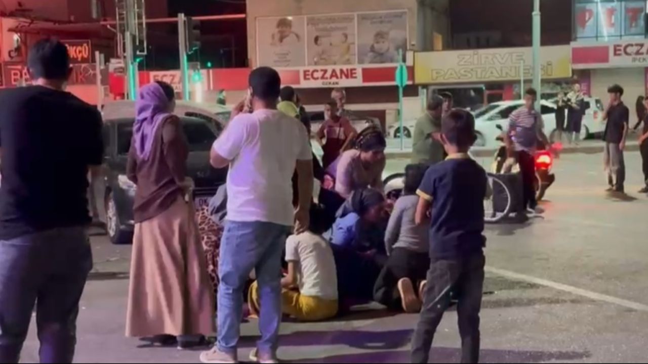 Aile içi vahşet! Annesini bıçaklayan kardeşini öldürdü Aile içi vahşet! Annesini bıçaklayan kardeşini öldürdü