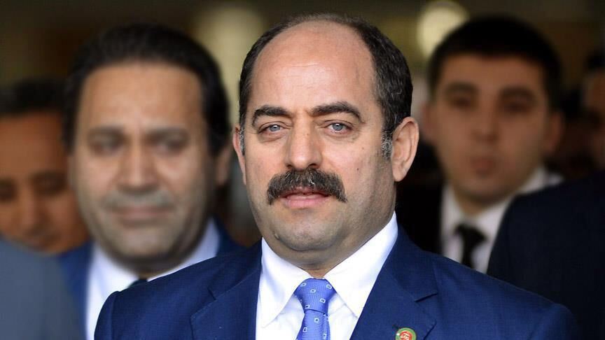 FETÖ firarisi Zekeriya Öz, Muhammet Yakut'un cenaze töreninde ortaya çıktı! Tabutu omuzladığı anlar kamerada - 3. Resim