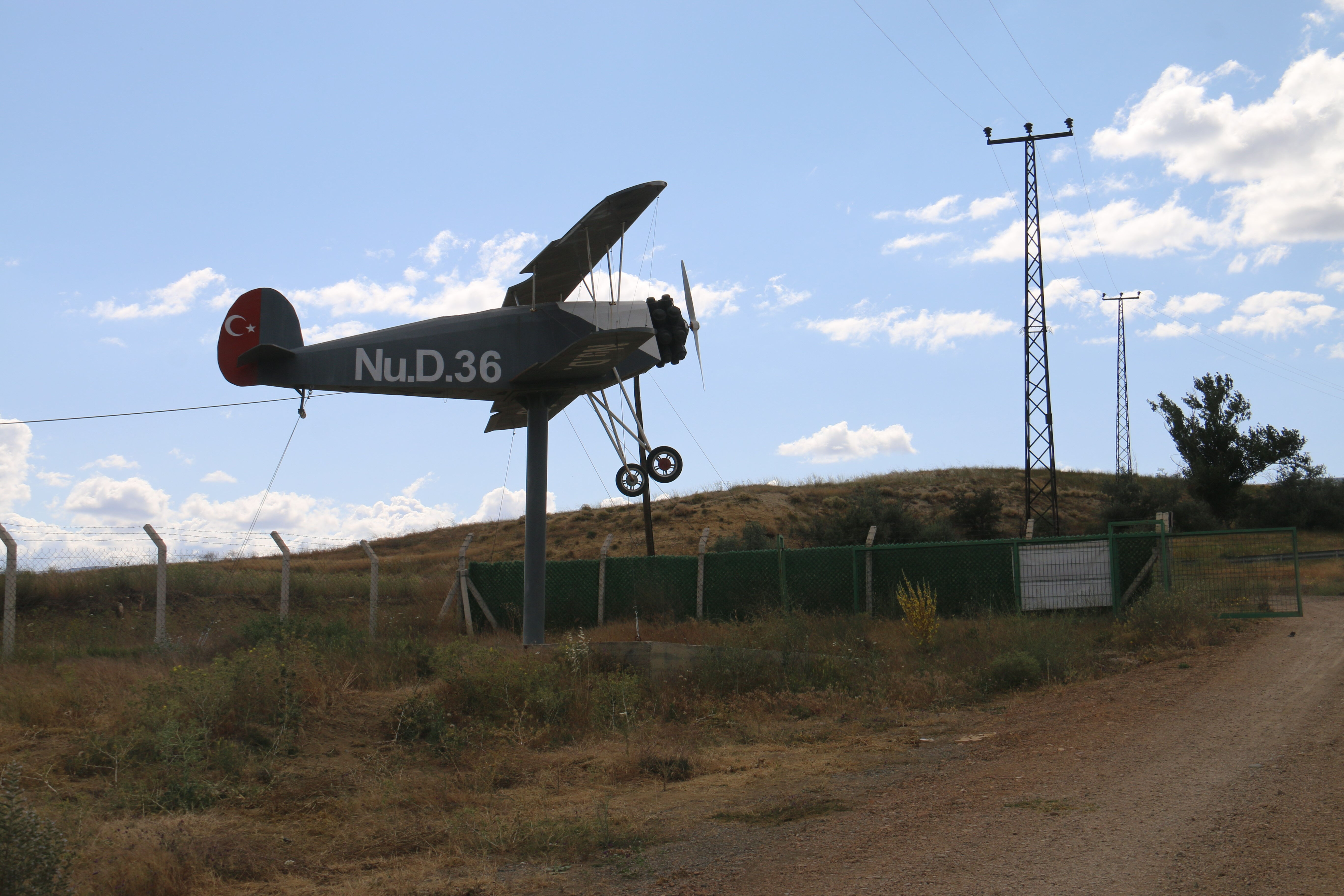 Tam 84 yıl önce yapılmıştı! Türkiye'nin ilk ilçe havaalanı yeniden canlanıyor - 2. Resim