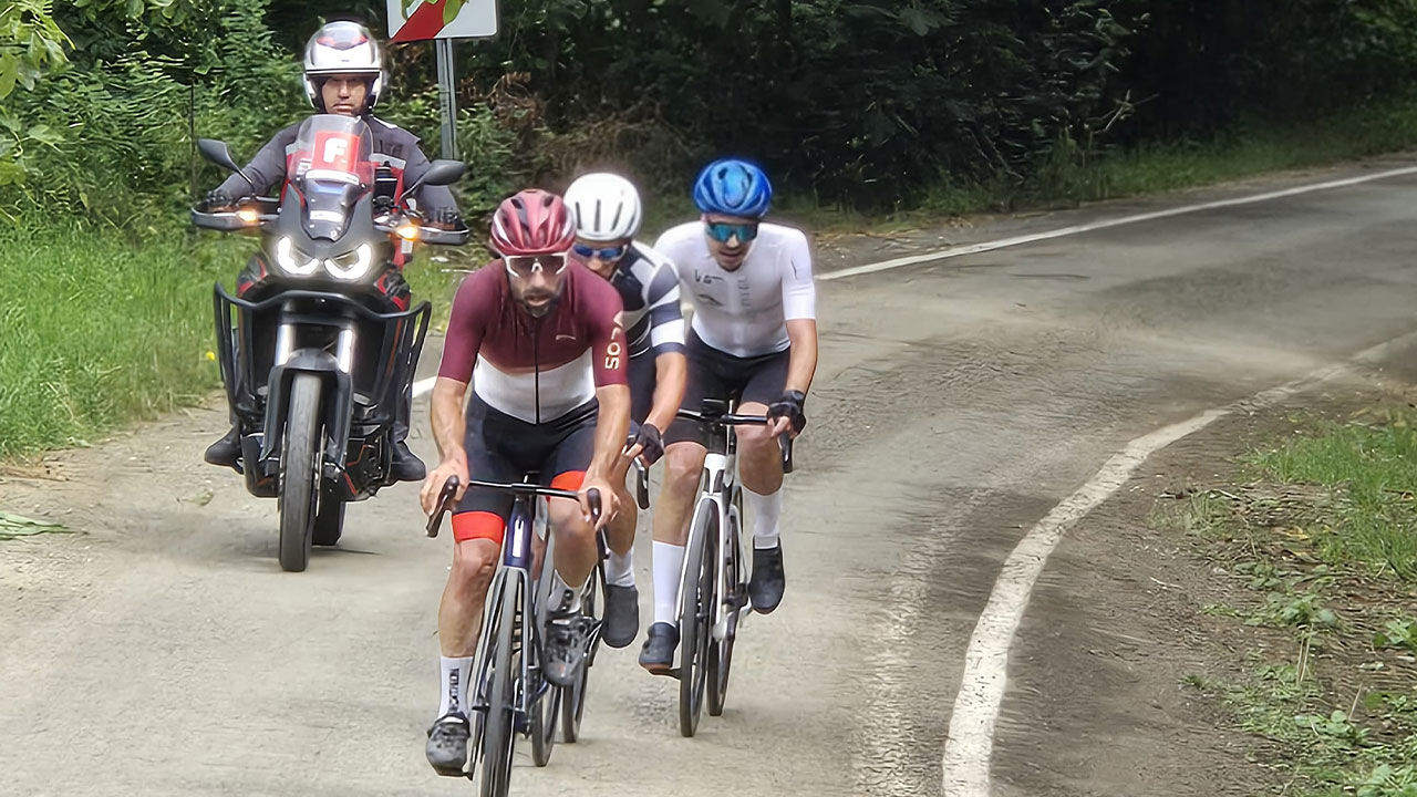 Trabzon&rsquo;da ilk kez d&uuml;zenlenen Gran Fondo Bisiklet Yarışı herkesi b&uuml;y&uuml;ledi - 3. Resim