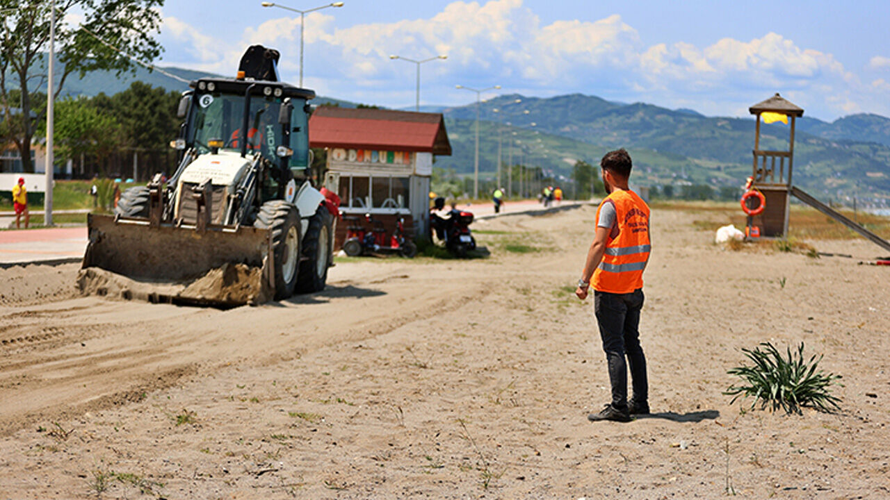 Türkiye'de ama çoğu kişi bilmiyor! İki şehir arasında gizli kalmış sahil hazinesi: 18 km kumsal ve çam ormanları... - 5. Resim