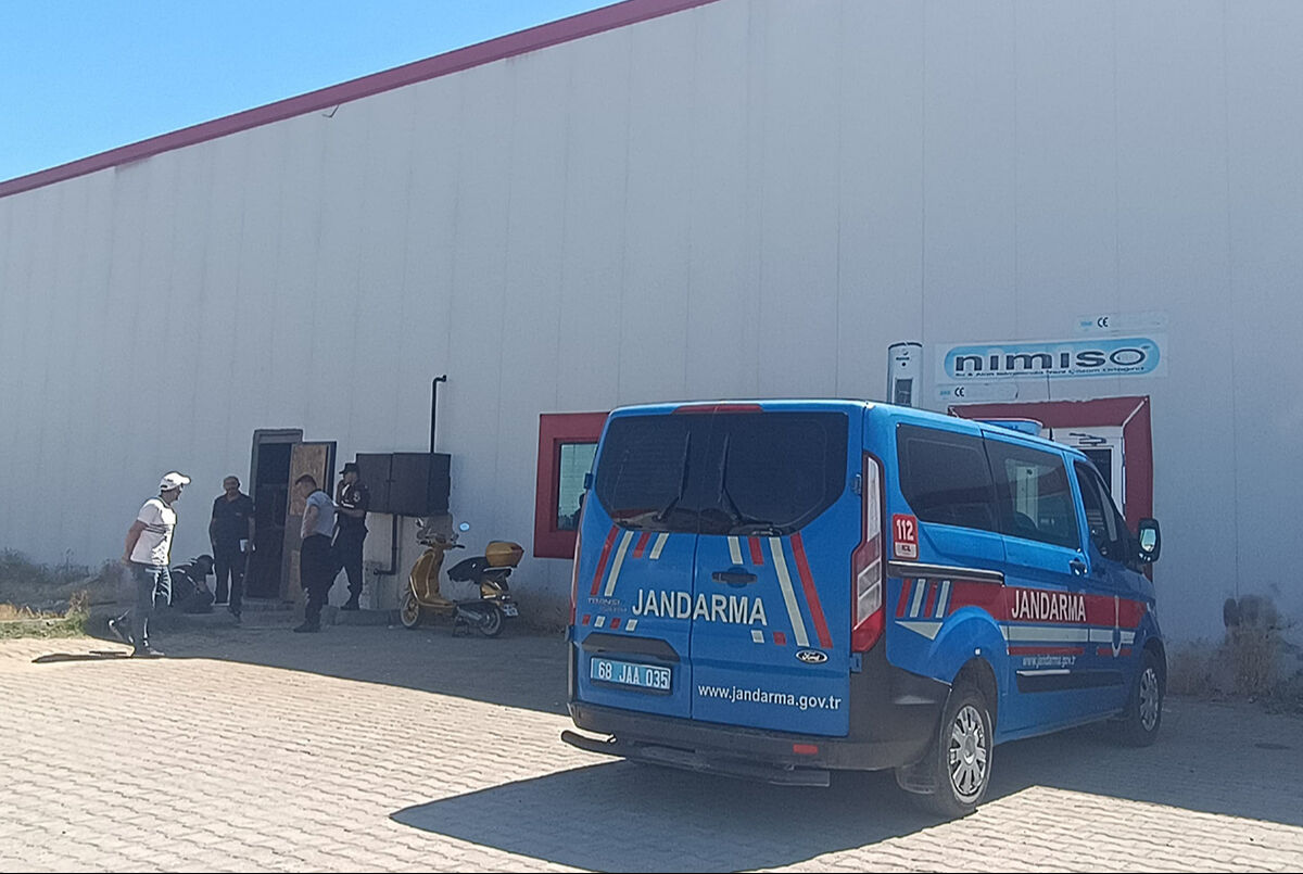 Aksaray'da fabrikada patlama: Ölü ve yaralılar var! "Tüm yönleriyle araştırılıyor" - 2. Resim