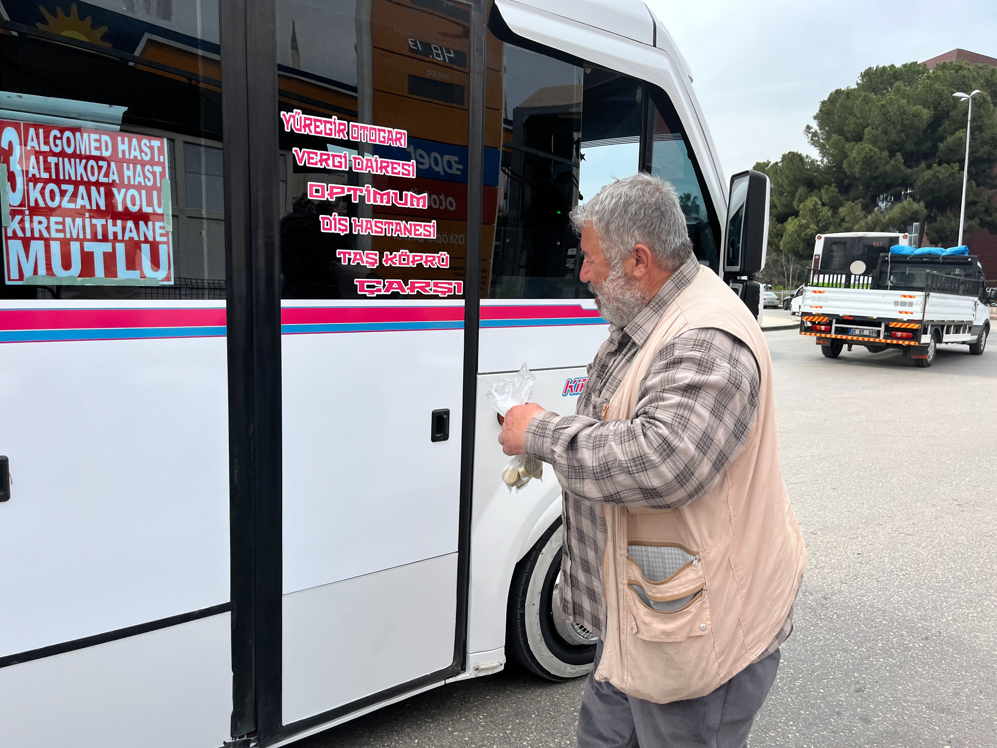 İşsiz kalınca aklına geldi: Merkez Bankası'ndan kazandıklarıyla geçimini sağlıyor! Artık tüm araçlar ona uğruyor - 4. Resim