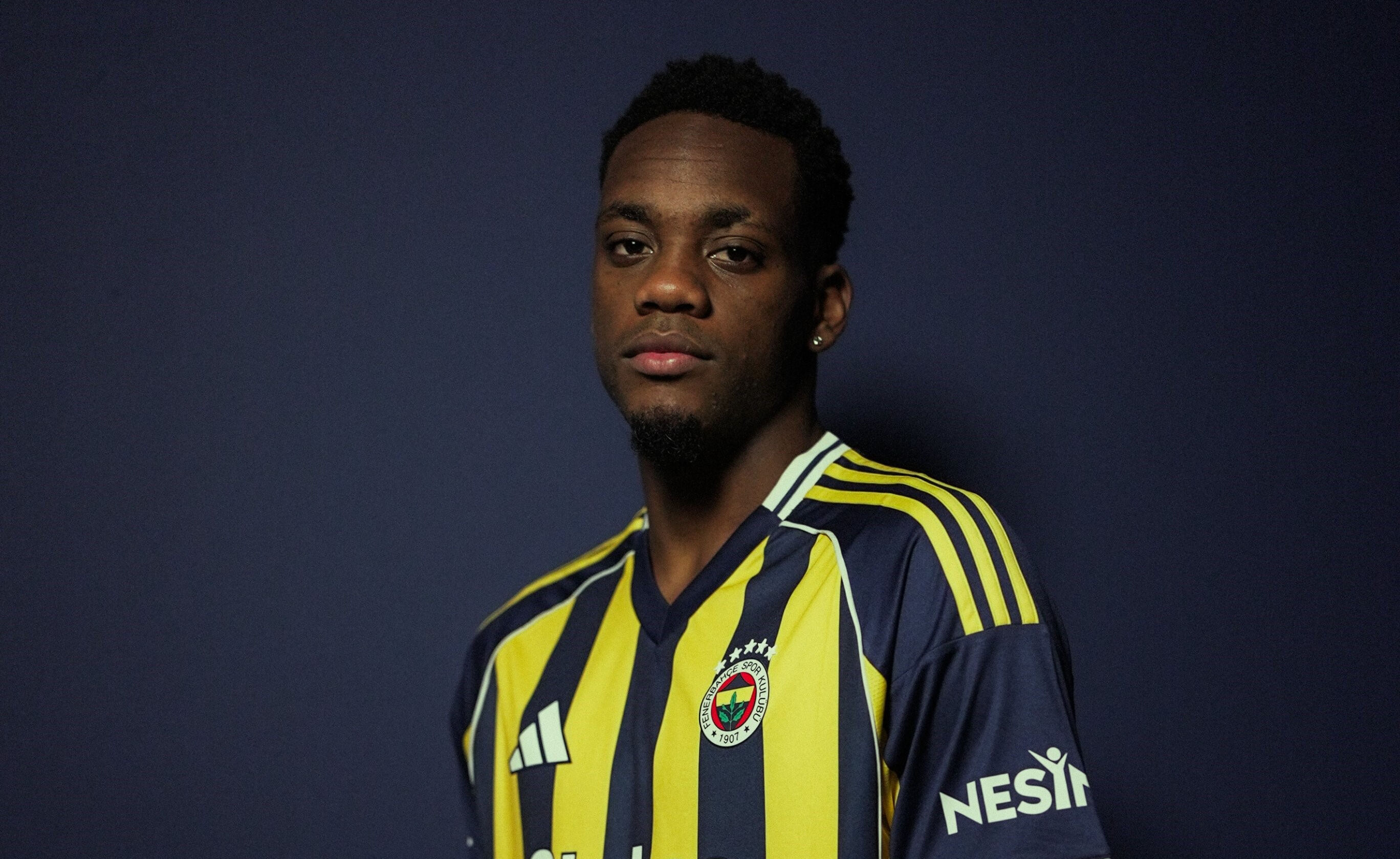 Jhon Duran'ın sözleşmesindeki detay ortaya çıktı - 1. Resim