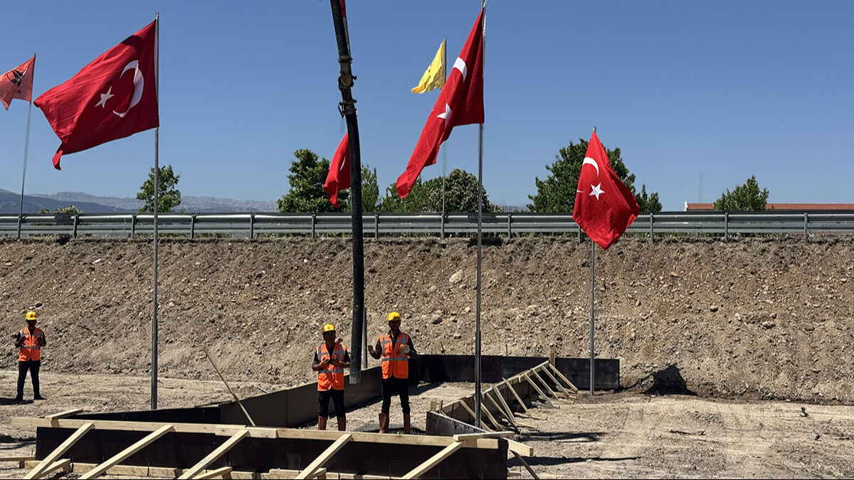 Konya'ya dev yatırım! Bakan Uraloğlu duyurdu: Seydişehir-Bozkır Yolu, 2028'de tamamlanacak - 2. Resim