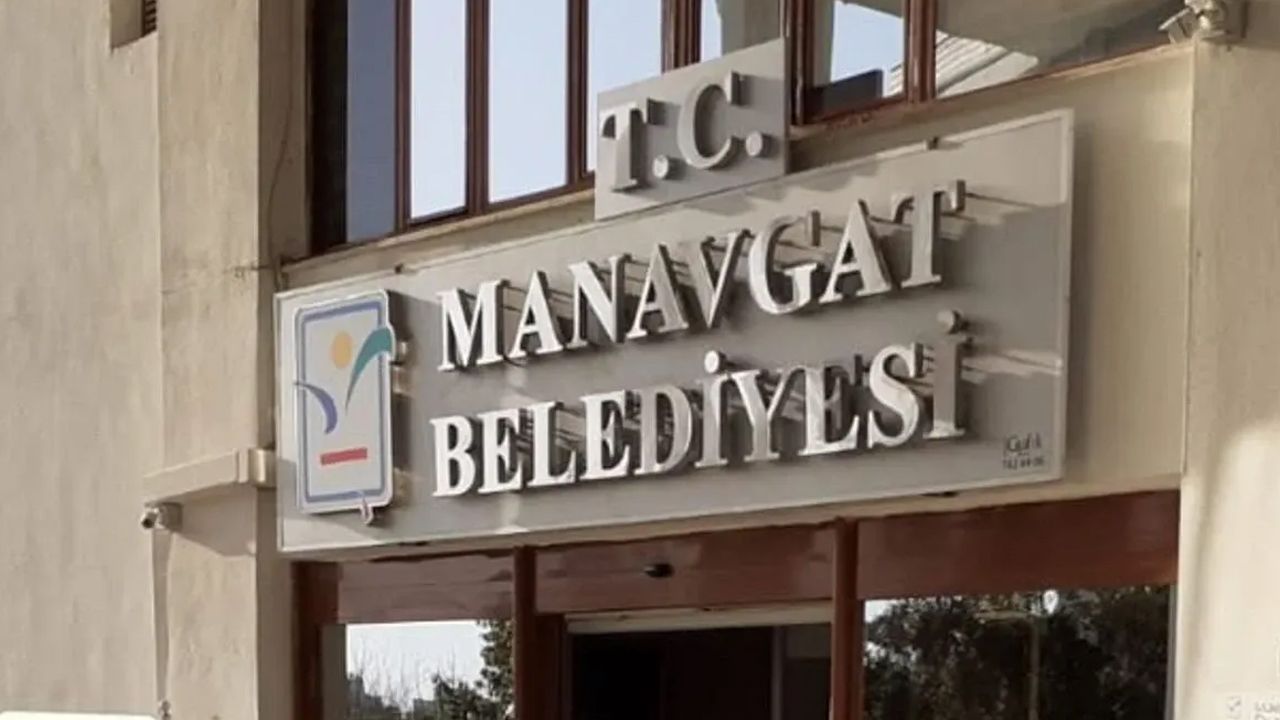 Manavgat Belediyesi'ne yönelik yolsuzluk soruşturmasında 6 tutuklama Manavgat Belediyesi'ne yönelik yolsuzluk soruşturmasında 6 tutuklama