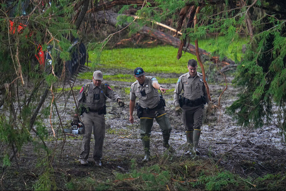 Teksas'taki sel felaketinde kahreden detay! Kız &ccedil;ocukları uyurken oldu... - 1. Resim