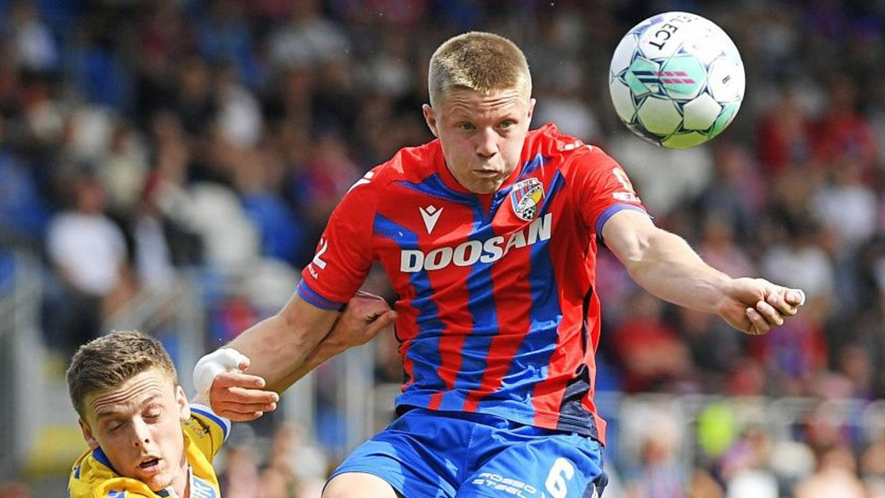 Trabzonspor, Çek oyuncuyu listesine aldı! Ortaya Cerv - 1. Resim