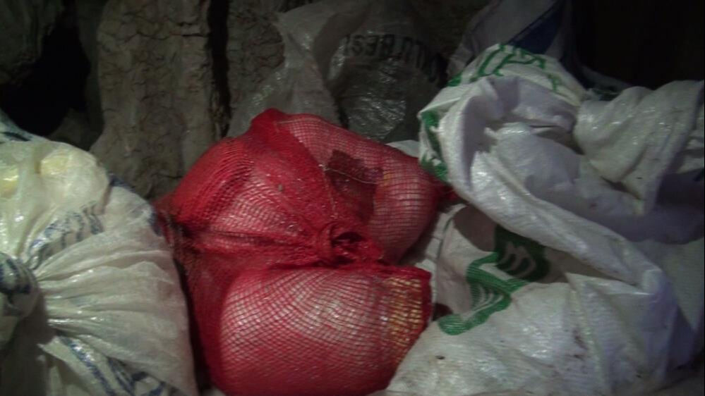 Yazın bile kar var, derinliği 40 metre! Yaz aylarında oraya koşuyorlar - 4. Resim