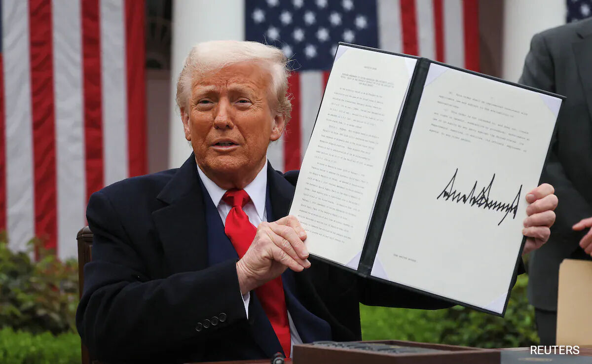 300 milyar dolarlık tarife geliri bekliyor! Trump'ın gümrük vergisi çılgınlığı BRICS'i de vurdu - 1. Resim