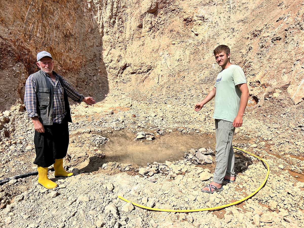 65 yılın en kurak yılında su sevinci! Depremde kuruyan kuyuyu ortaya çıkardılar - 3. Resim
