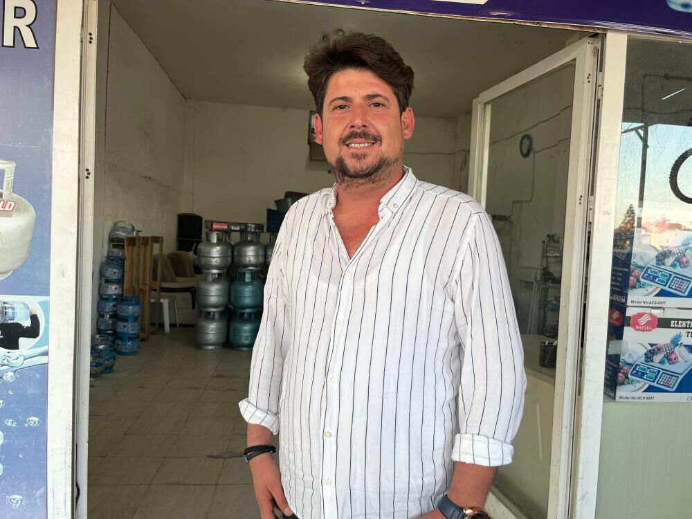 Antalya'da esnafın yılan paniği kamerada! "Kalbim ile midem birbirine yapıştı" - 2. Resim