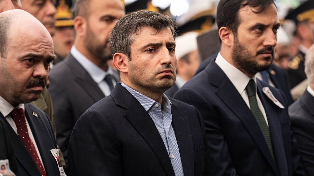 Kahraman şehitler i&ccedil;in memleketlerinde cenaze t&ouml;reni: Şehitlerimiz bug&uuml;n defnediliyor - 24. Resim