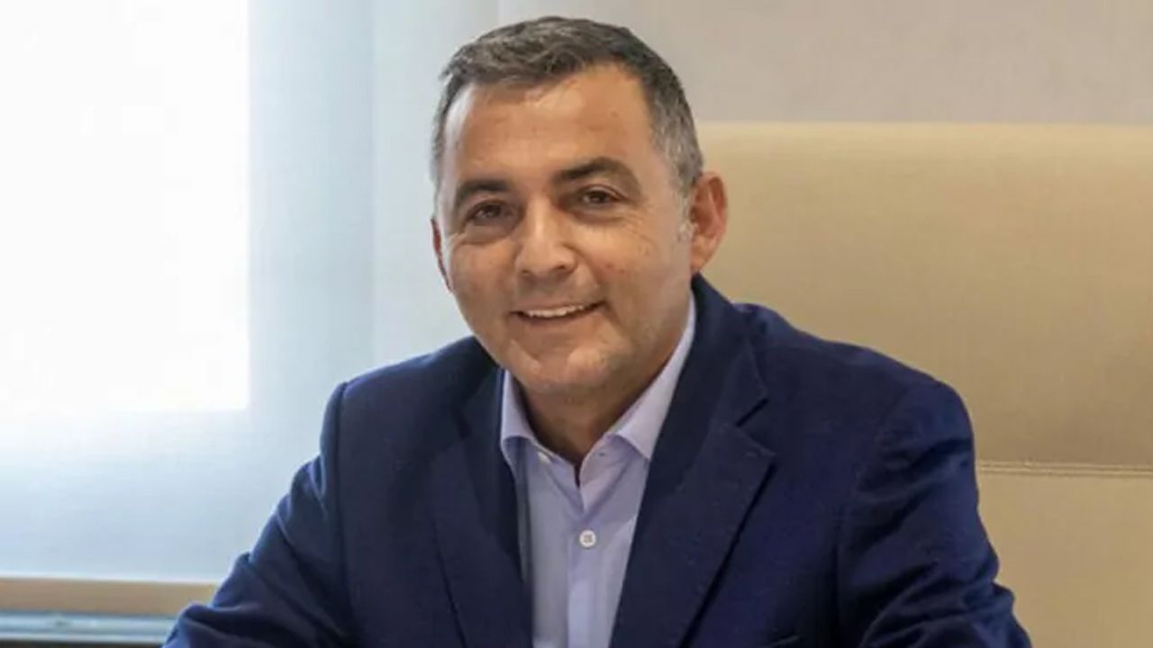 Manavgat Belediye Başkanı Niyazi Nefi Kara görevden uzaklaştırıldı Manavgat Belediye Başkanı Niyazi Nefi Kara görevden uzaklaştırıldı