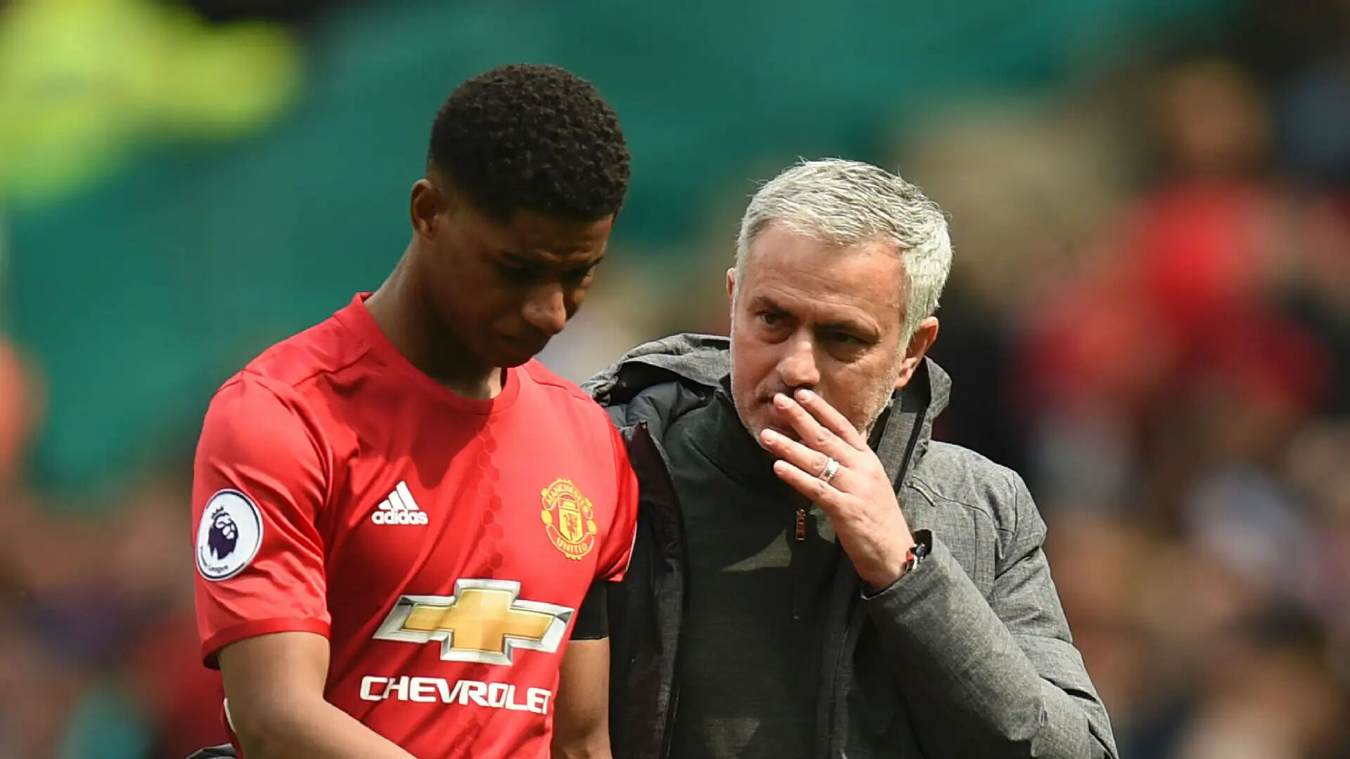Mou, parlattığı yıldızın peşinde! Mourinho, Rashford'u