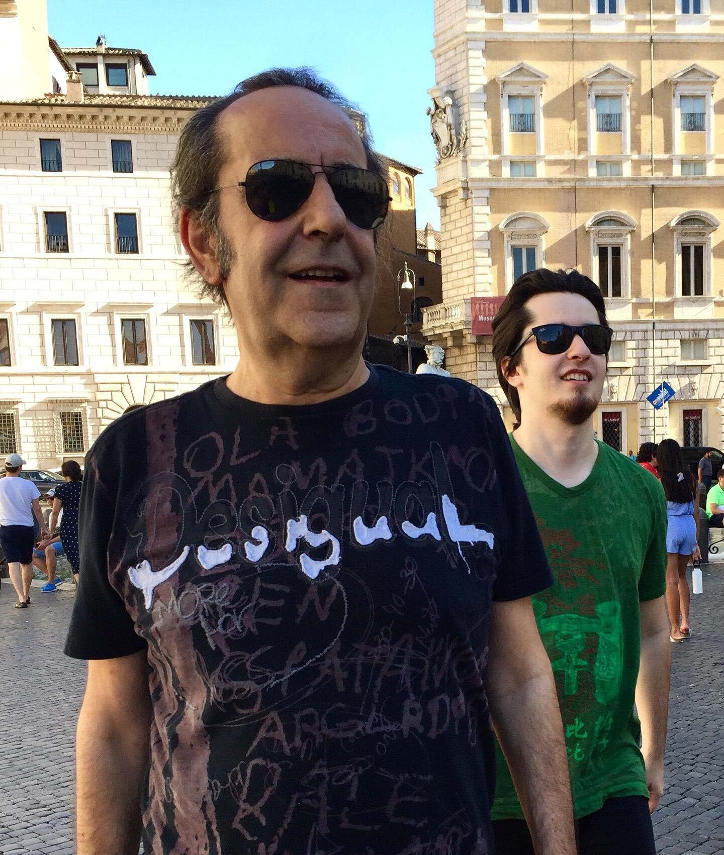 Özkan Uğur'un oğlu Alişan Uğur'dan yürek yakan paylaşım! Kısa sürede sosyal medyanın gündemine oturdu - 4. Resim