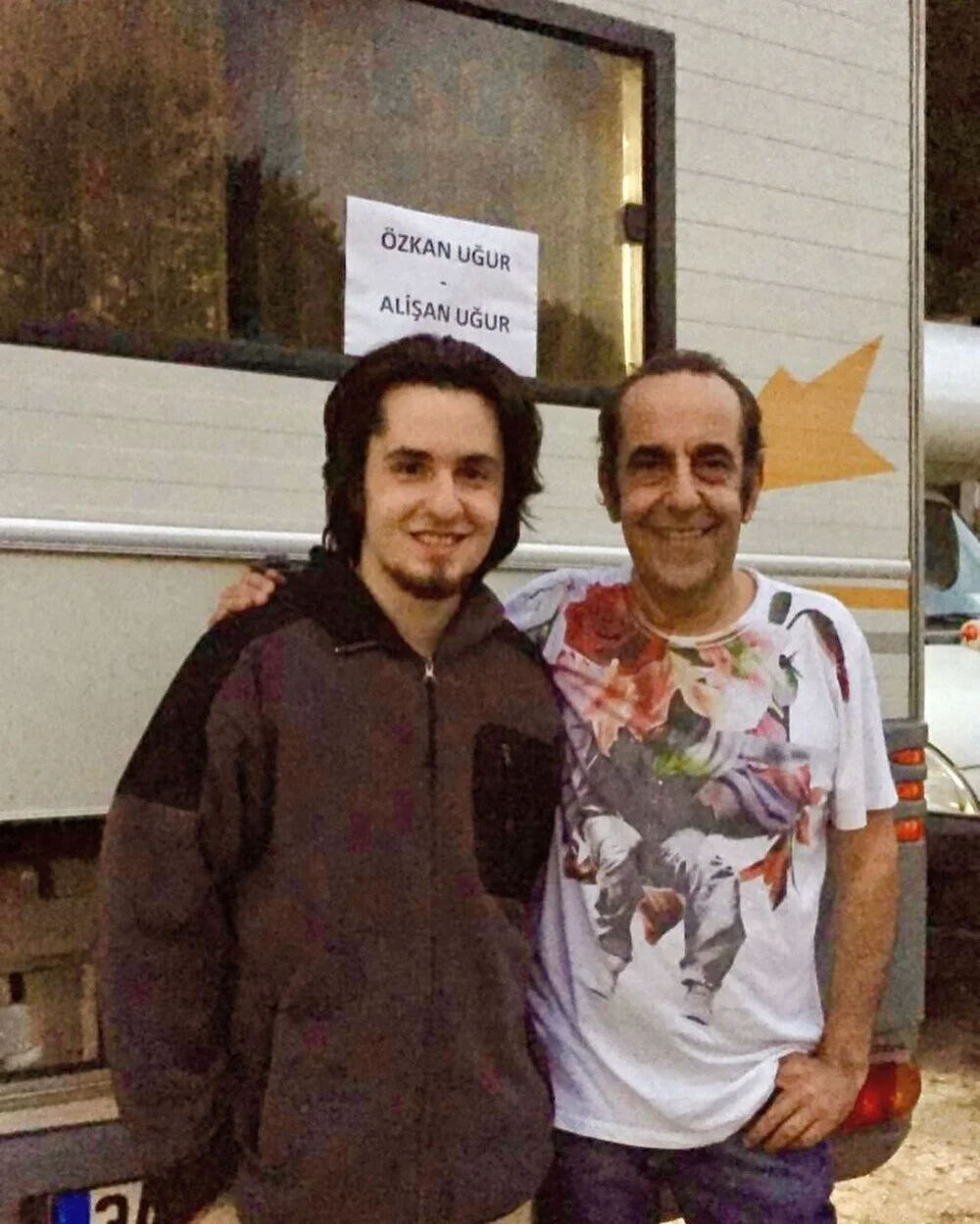 Özkan Uğur'un oğlu Alişan Uğur'dan yürek yakan paylaşım! Kısa sürede sosyal medyanın gündemine oturdu - 3. Resim