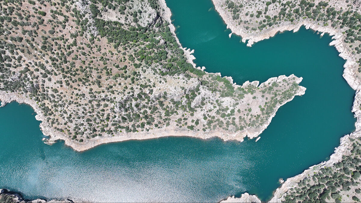 Saklı güzellik görenleri hayran bıraktı! Maldivleri aratmayan baraj gölü yeni gezi rotası oldu Saklı güzellik görenleri hayran bırakıyor! Maldivleri aratmayan baraj gölü ziyaret edenleri ferahlatıyor - 9. Resim