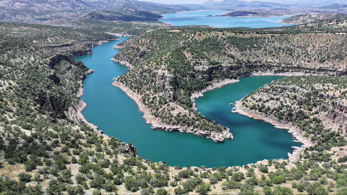 Saklı güzellik görenleri hayran bıraktı! Maldivleri aratmayan baraj gölü yeni gezi rotası oldu Saklı güzellik görenleri hayran bırakıyor! Maldivleri aratmayan baraj gölü ziyaret edenleri ferahlatıyor - 7. Resim