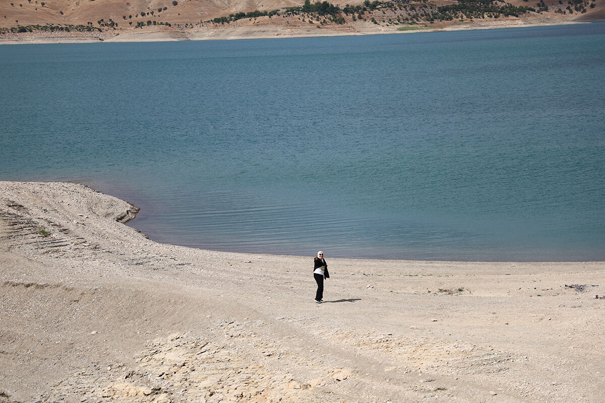 Saklı güzellik görenleri hayran bıraktı! Maldivleri aratmayan baraj gölü yeni gezi rotası oldu Saklı güzellik görenleri hayran bırakıyor! Maldivleri aratmayan baraj gölü ziyaret edenleri ferahlatıyor - 15. Resim