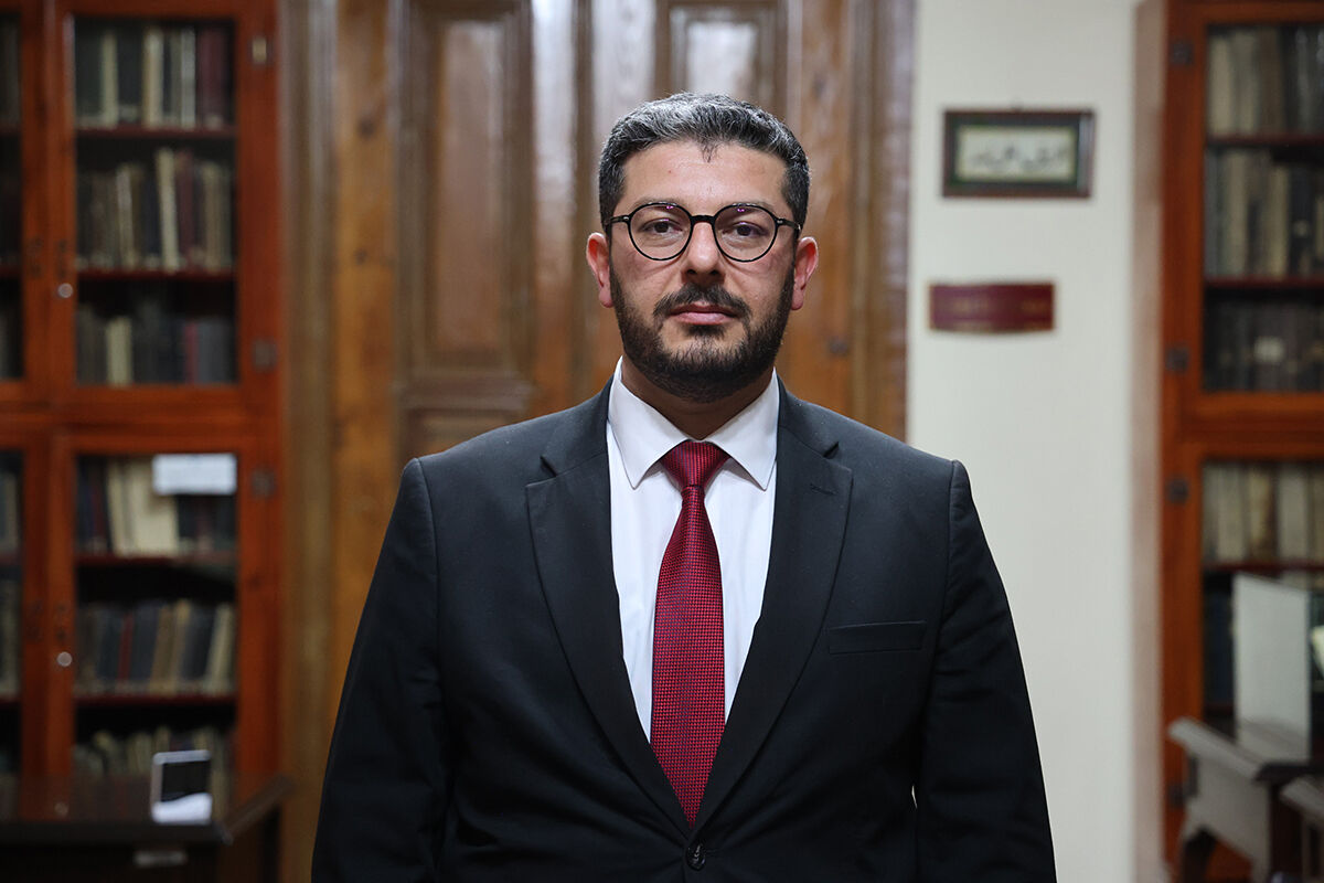 Arkasında paha biçilmez belgeler var! Ülkenin en iyi korunan kütüphanesi - 3. Resim