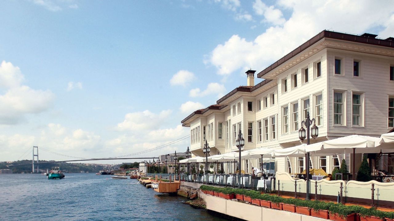 Boğaz'daki ünlü mekan ve oteller için yıkım kararı! Kaçak yapılaşma affedilmedi Boğaz'daki ünlü mekan ve oteller için yıkım kararı! Kaçak yapılaşma affedilmedi