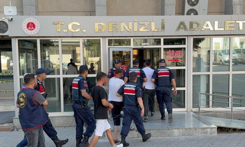 Böyle komşu olmaz olsun! Denizli’de çalıp Aydın’da sattılar… Aldıkları parayı duyan şaşırdı - 3. Resim